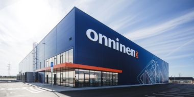 "Onninen" logistikos centro grindų įrengimas su besiūle grindų sistema Mapecrete System, Kauno LEZ, Lietuva