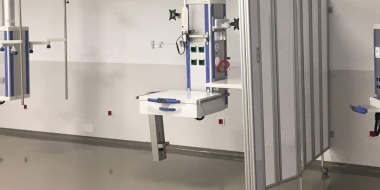 MAPEFLOOR SYSTEM AS: Savaime išsilyginanti epoksidinė sistema antistatinėms laidžioms pramoninėms grindims; storis 1,5–2 mm